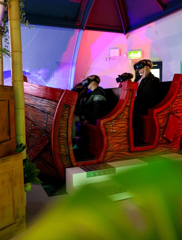 Jungle Boat Virtual Reality Ride